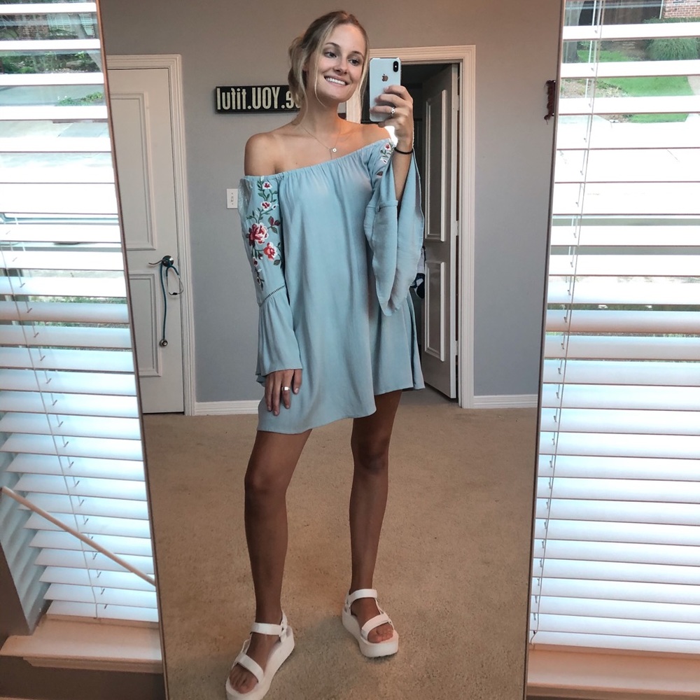 Umgee off the shoulder long sleeve dress - Picture 2 of 6
